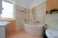 Budapest, III. kerület Doppelhaus 13