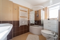 Budapest, III. kerület Doppelhaus 12