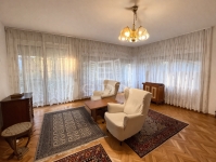 Budapest, III. kerület Flat (brick) 8