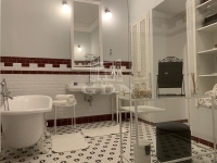 Budapest, VI. kerület Flat (brick) 11