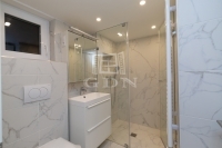 Budapest, VI. kerület Locuinta (caramida) 8