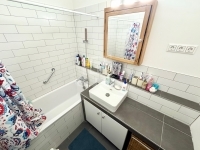 Budapest, II. kerület Lakás (csúsztatott zsalu) 16