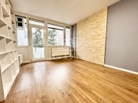 Budapest, II. kerület Lakás (csúsztatott zsalu) 2