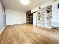 Budapest, II. kerület Lakás (csúsztatott zsalu) 5