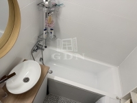 Budapest, III. kerület Lakás (panel) 9