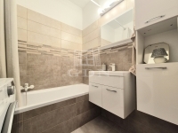 Budapest, X. kerület Lakás (csúsztatott zsalu) 10