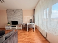 Budapest, III. kerület Lakás (panel) 8