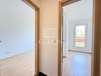 Budapest, III. kerület Lakás (panel) 7