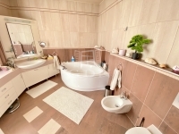 Budapest, III. kerület Családi ház 28