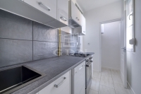 Budapest, XVI. kerület Lakás (csúsztatott zsalu) 4