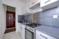 Budapest, XVI. kerület Lakás (csúsztatott zsalu) 5