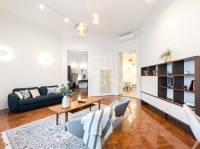 Budapest, V. kerület Locuinta (caramida) 9