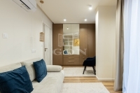 Budapest, V. kerület Locuinta (caramida) 11