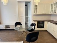 Budapest, VII. kerület Locuinta (caramida) 1