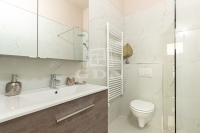 Budapest, V. kerület Lakás (téglaépítésű) 10